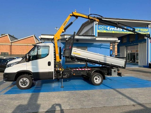 [DAILY 35C13 GRUE] CAMIONS BENNE – cabine simple grue atlas 35-A2